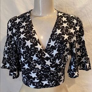 ⭐️ RUMOR BOUTIQUE CROP TOP SIZE M Star Top